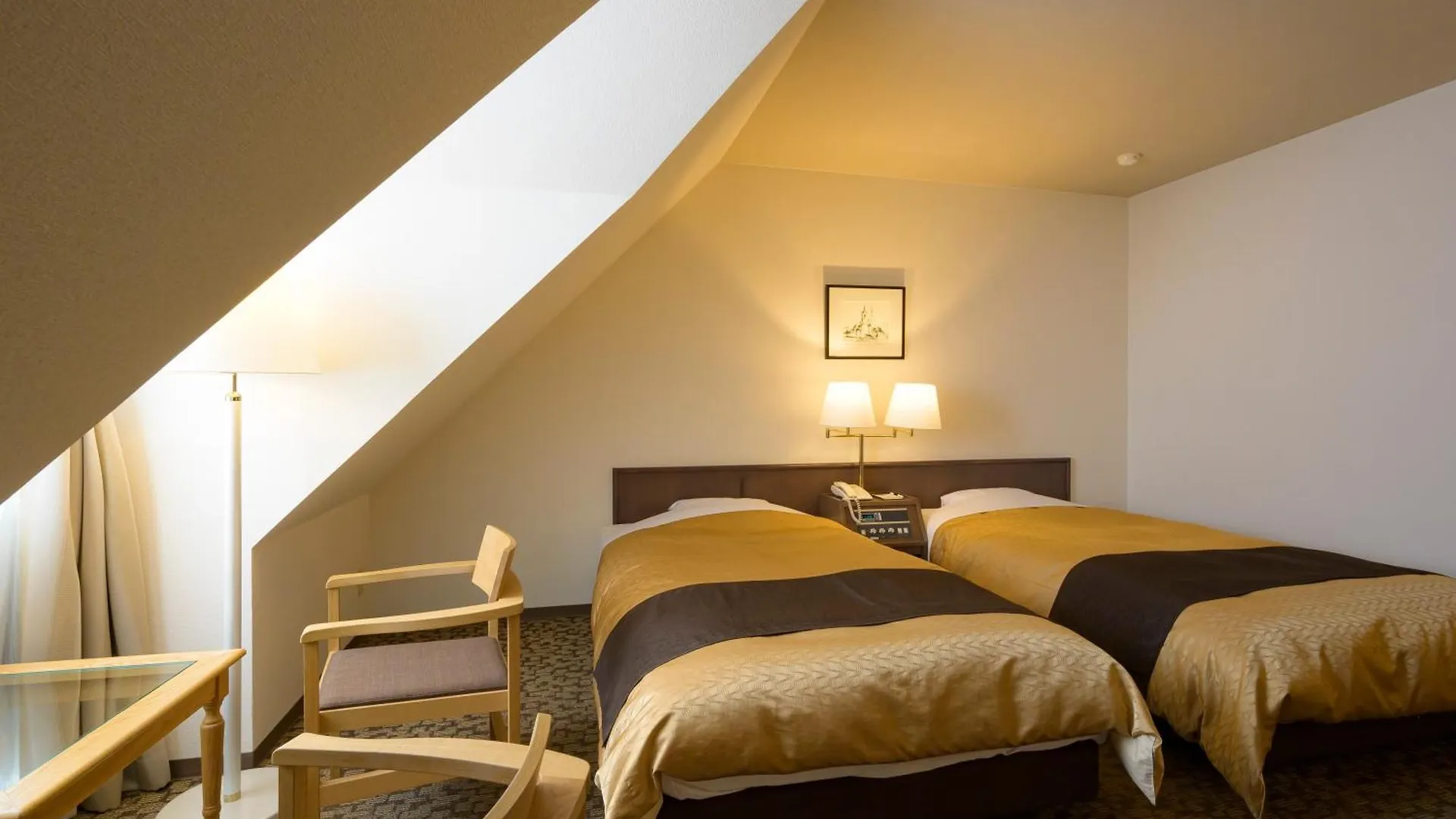 Hotel Edel Warme NakaNakafurano
